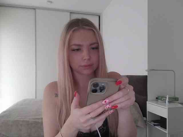 pinkpanther8899 webcam