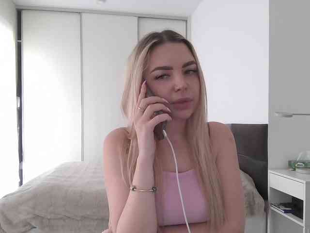 pinkpanther8899 webcam