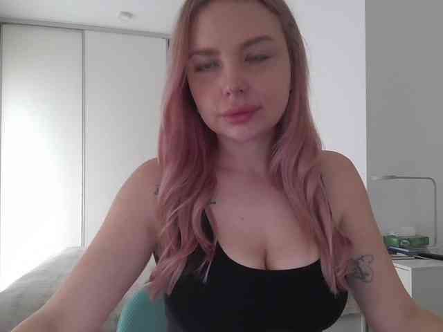 pinkpanther8899 webcam