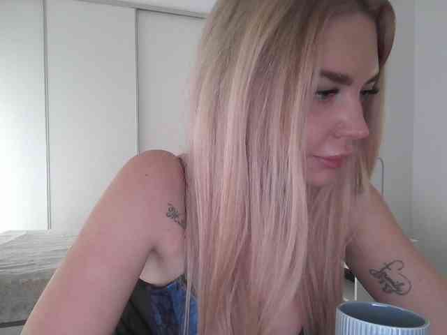 pinkpanther8899 webcam
