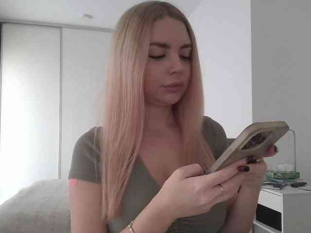 pinkpanther8899 webcam