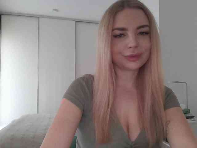 pinkpanther8899 webcam