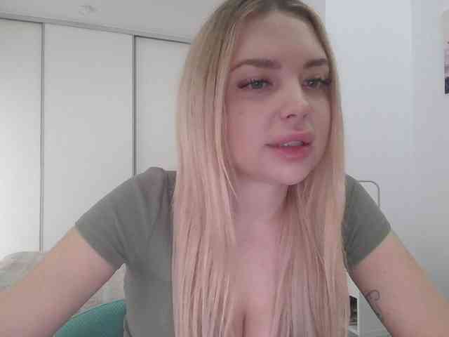 pinkpanther8899 webcam