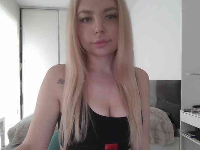 pinkpanther8899 webcam