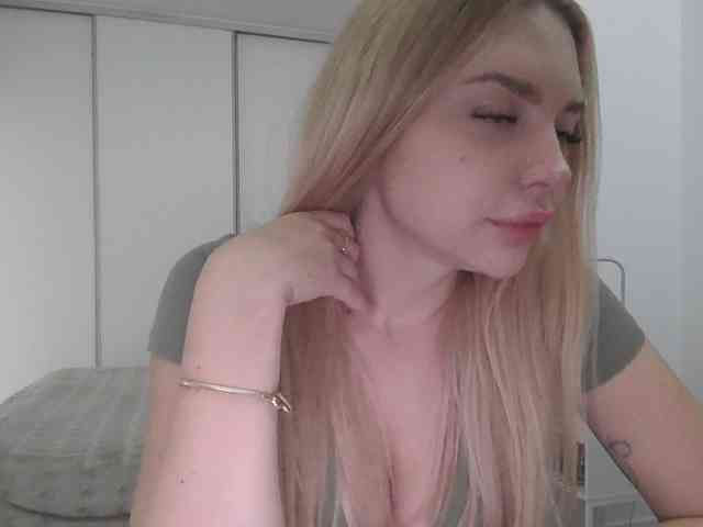 pinkpanther8899 webcam