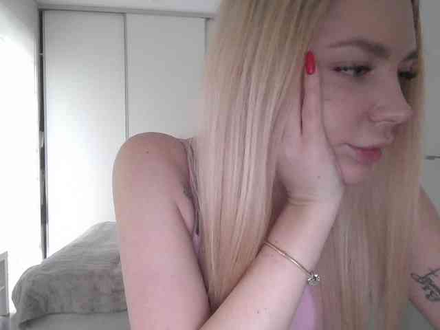 pinkpanther8899 webcam