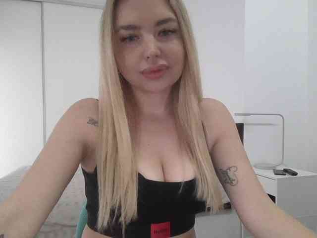 pinkpanther8899 webcam