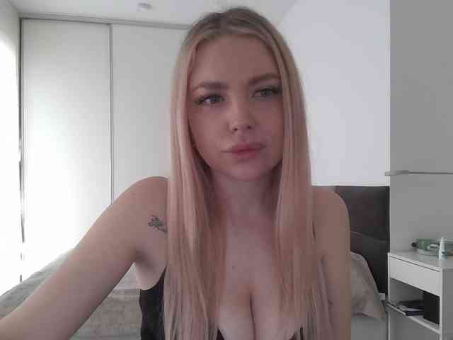 pinkpanther8899 webcam
