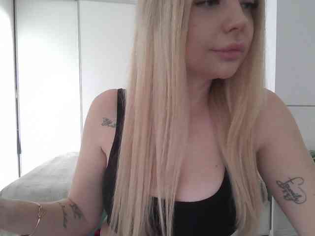 pinkpanther8899 webcam