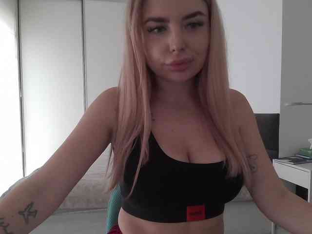 pinkpanther8899 webcam