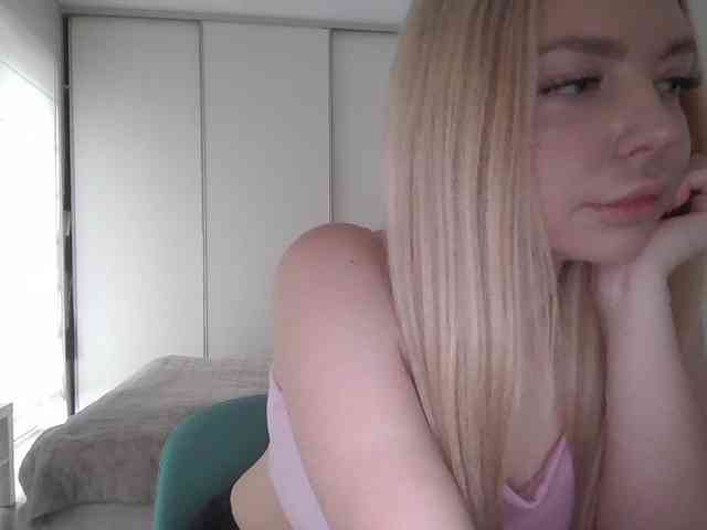 pinkpanther8899 webcam