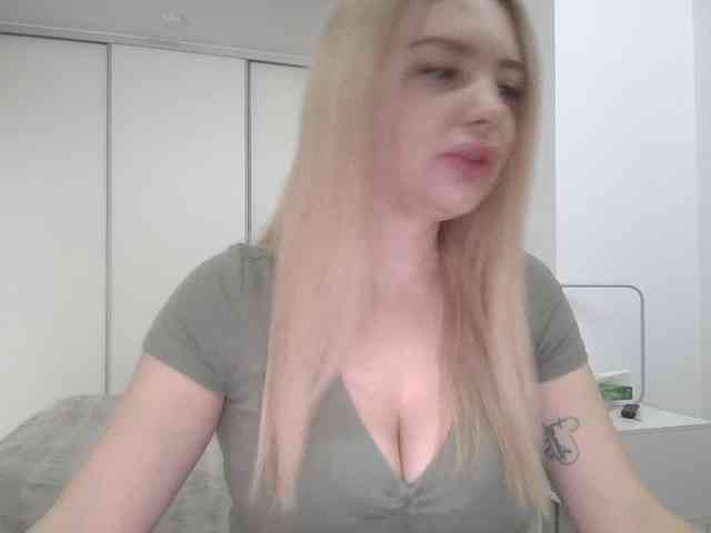 pinkpanther8899 webcam