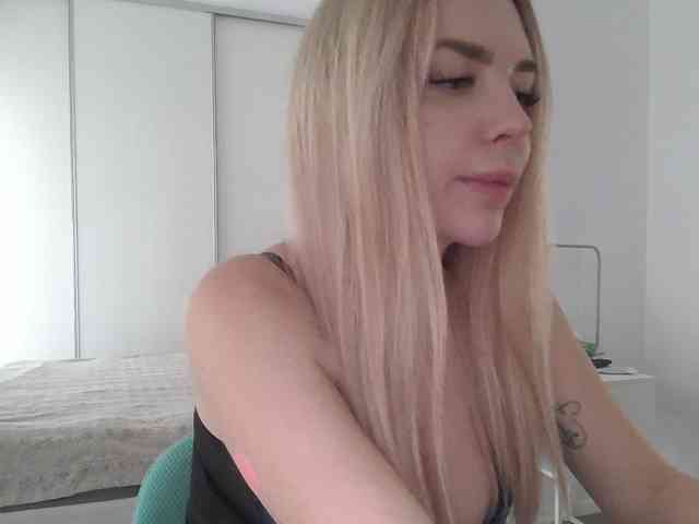 pinkpanther8899 webcam