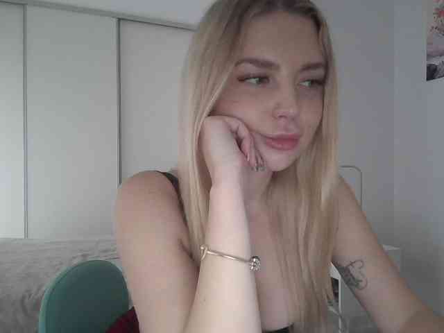 pinkpanther8899 webcam