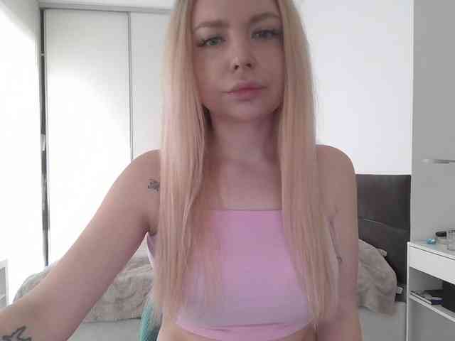 pinkpanther8899 webcam
