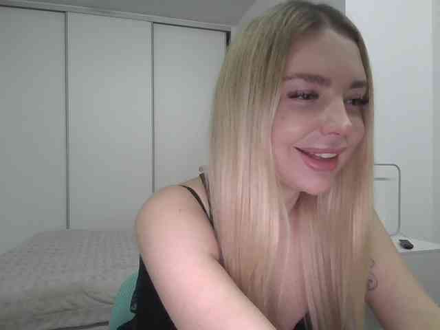 pinkpanther8899 webcam