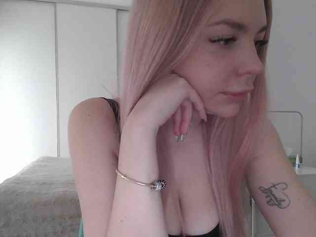 pinkpanther8899 webcam