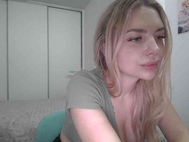 pinkpanther8899 webcam