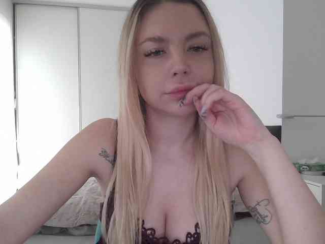 pinkpanther8899 webcam