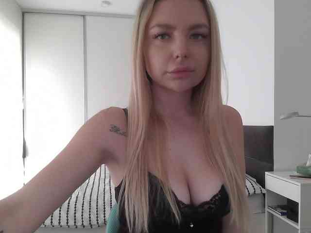 pinkpanther8899 webcam