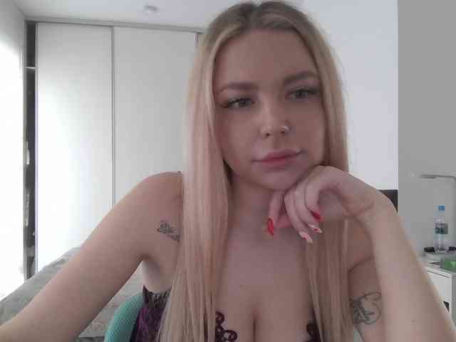 pinkpanther8899 webcam