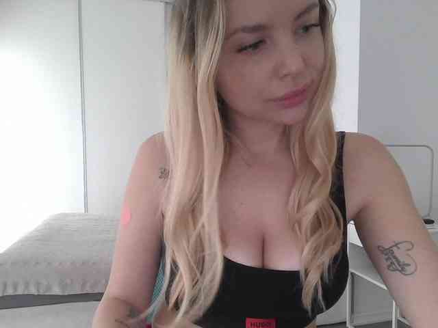 Blondie8853