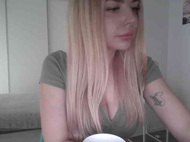 pinkpanther8899 webcam