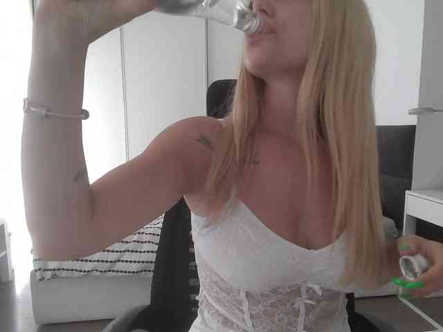 Blondie8853 webcam