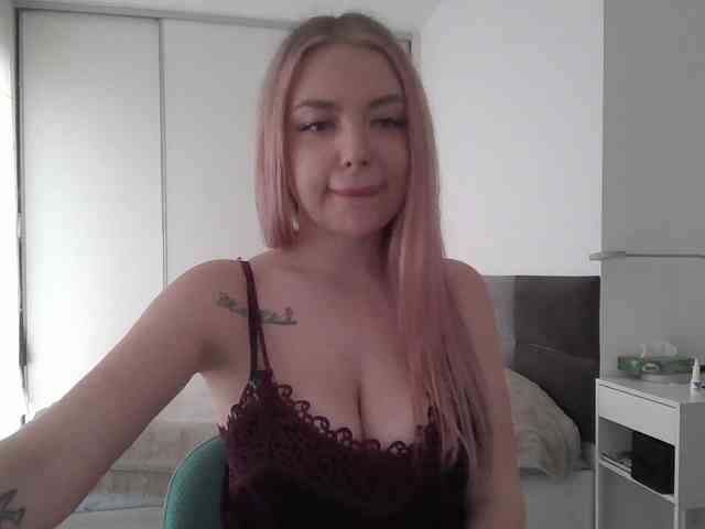 pinkpanther8899 webcam