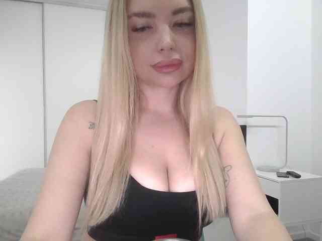 pinkpanther8899 webcam