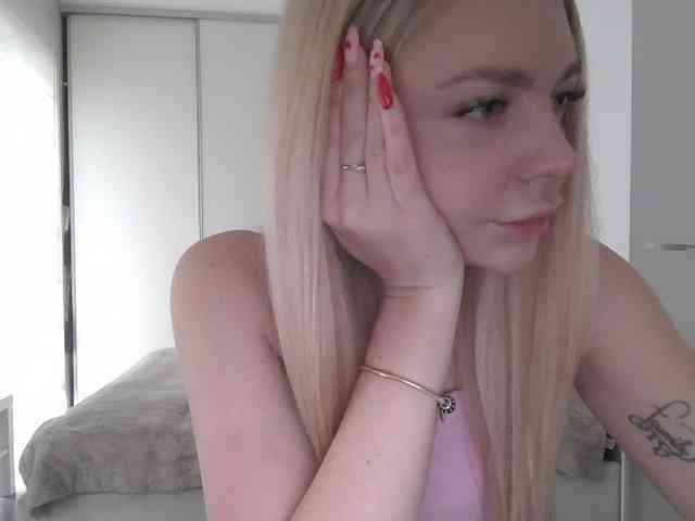 pinkpanther8899 webcam