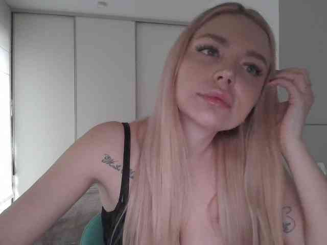 pinkpanther8899 webcam