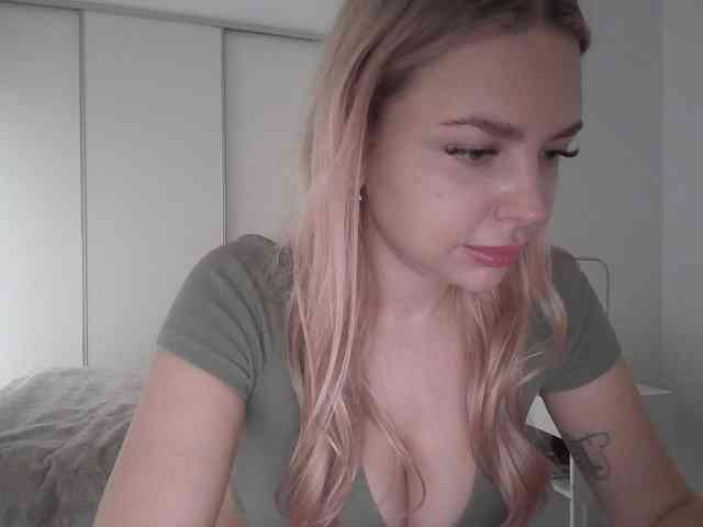 pinkpanther8899 webcam