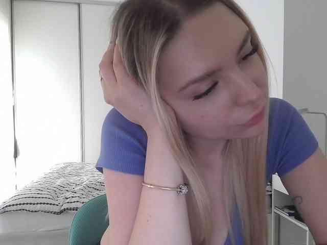 pinkpanther8899 webcam