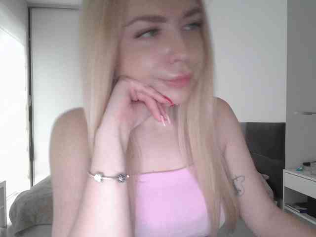 pinkpanther8899 webcam