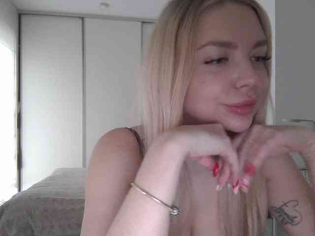 pinkpanther8899 webcam