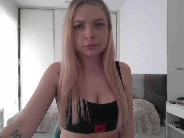 pinkpanther8899 webcam