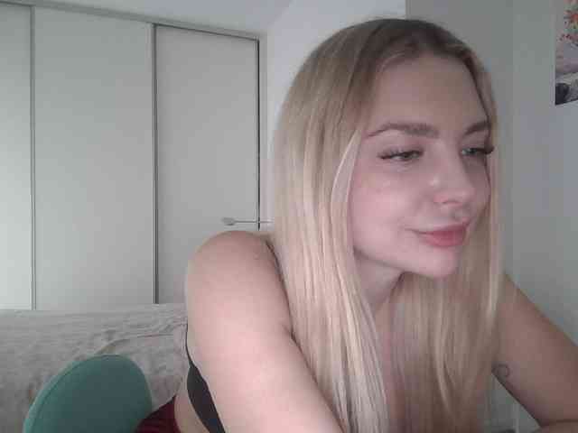 pinkpanther8899 webcam