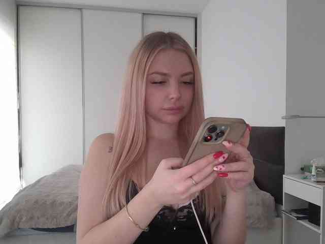 pinkpanther8899 webcam