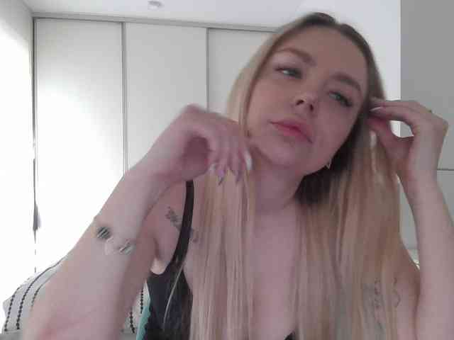 pinkpanther8899 webcam