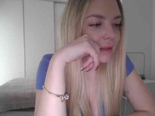 pinkpanther8899 webcam