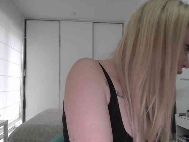 pinkpanther8899 webcam