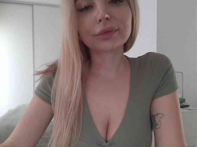pinkpanther8899 webcam