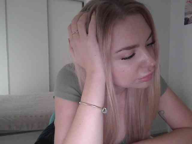 pinkpanther8899 webcam