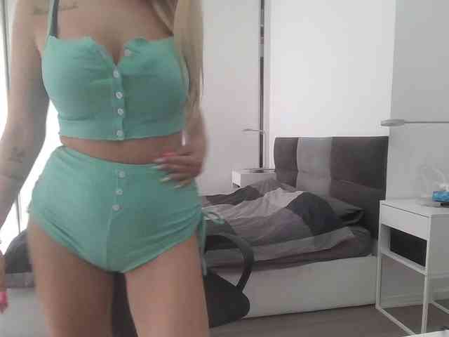 Blondie8853 webcam