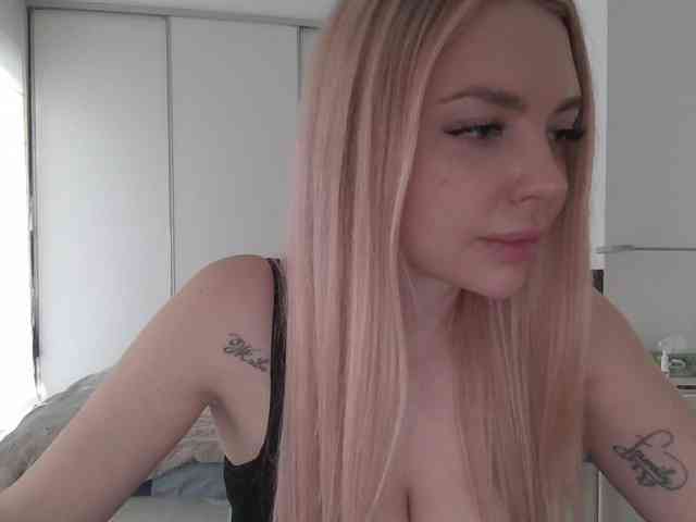 pinkpanther8899 webcam