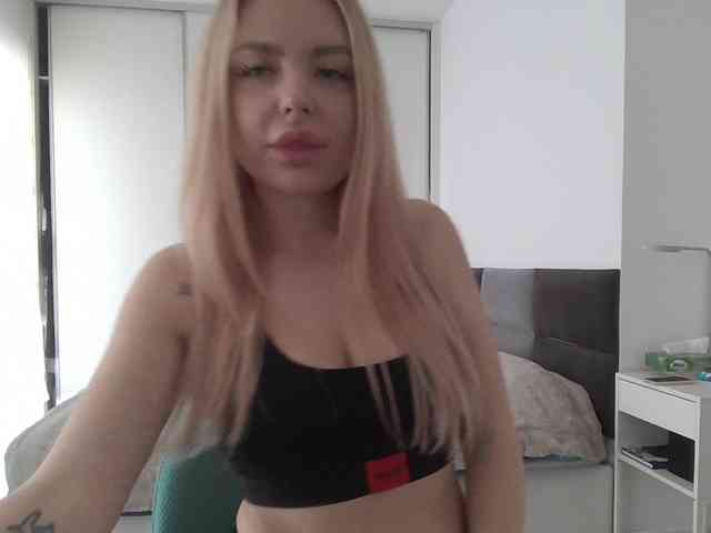 pinkpanther8899 webcam