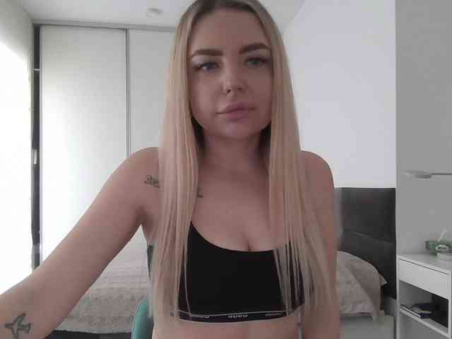 pinkpanther8899 webcam
