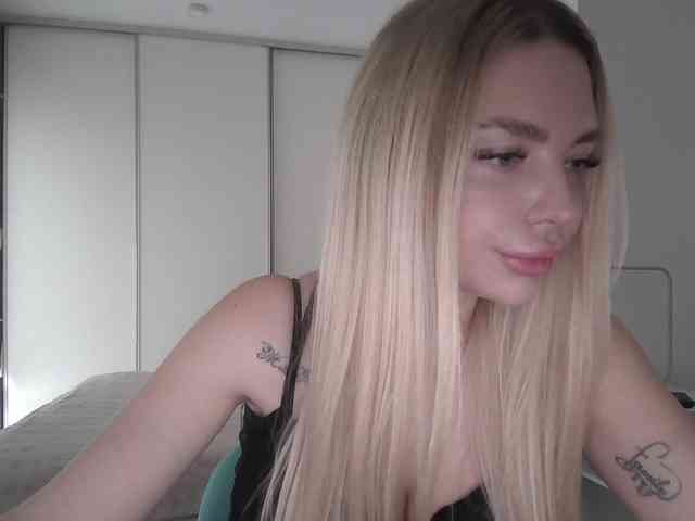 pinkpanther8899 webcam