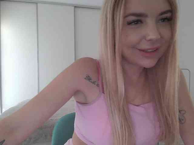 pinkpanther8899 webcam